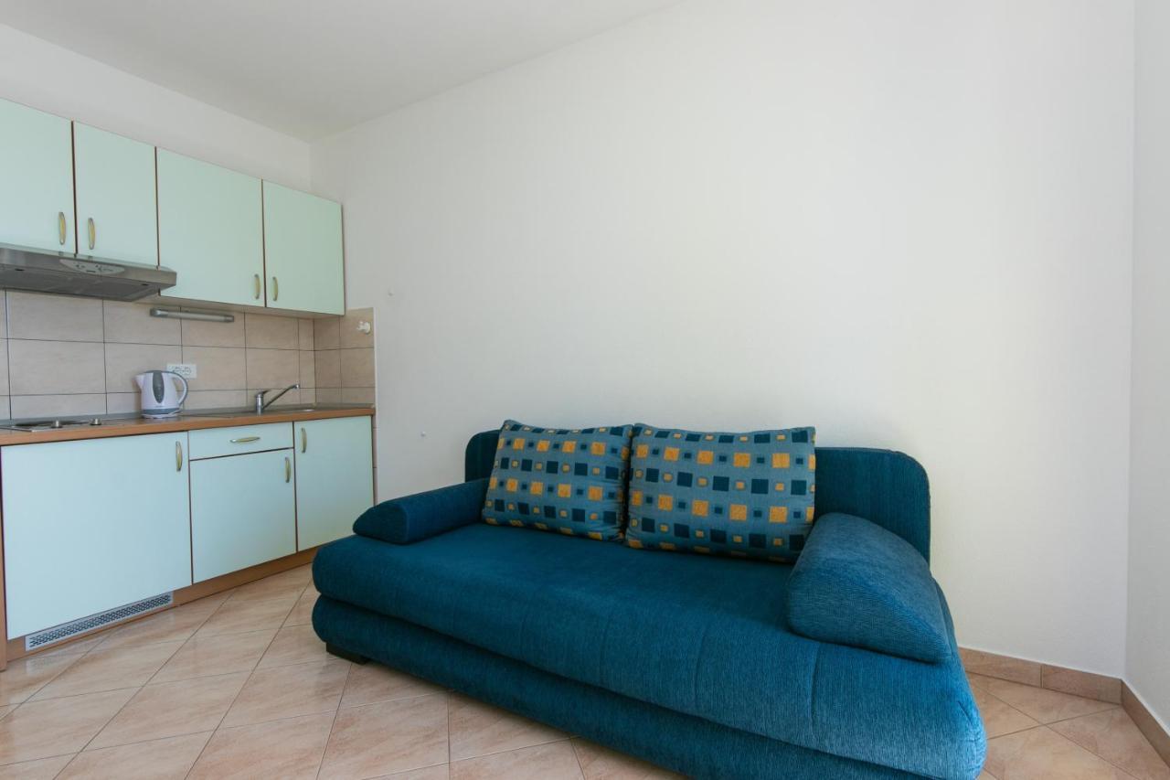 Apartments By The Sea Igrane, Makarska - 20014 Eksteriør billede